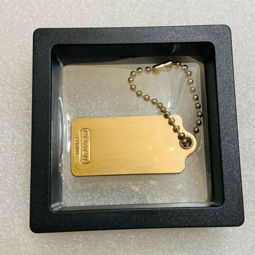 Coach Gold Bag Tag - Picture 2 of 3